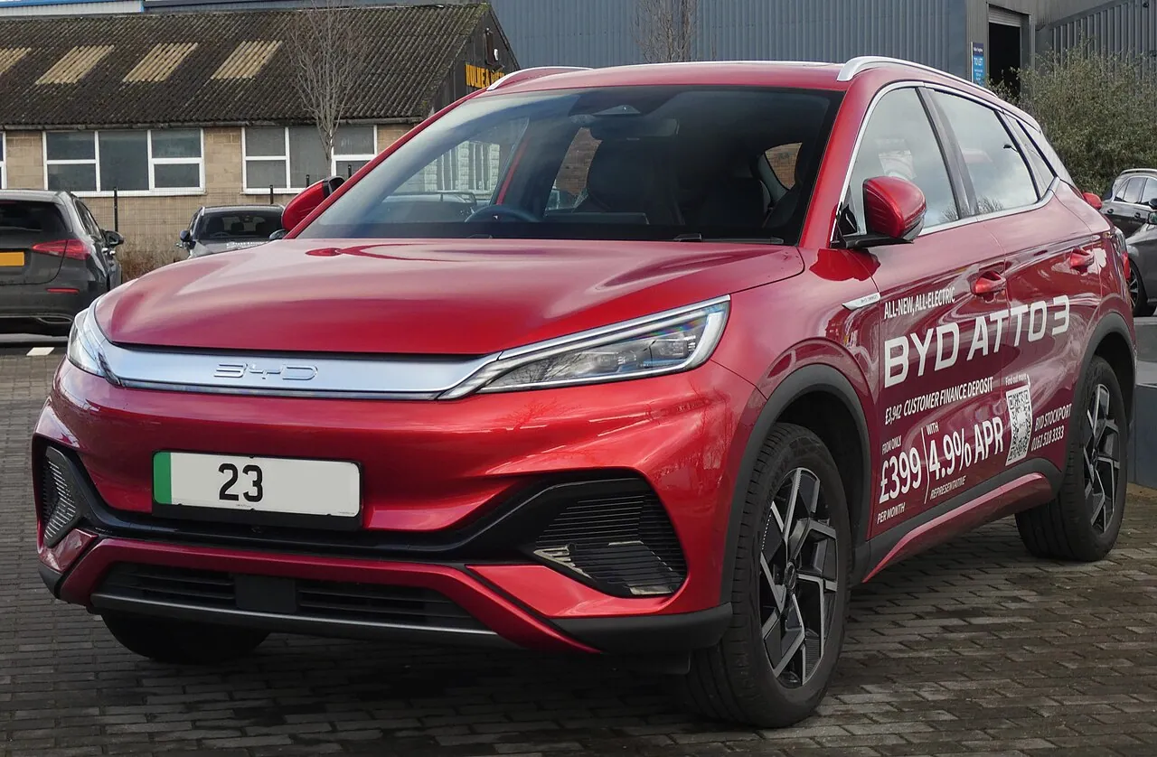 BYD Atto 3, avant 3/4