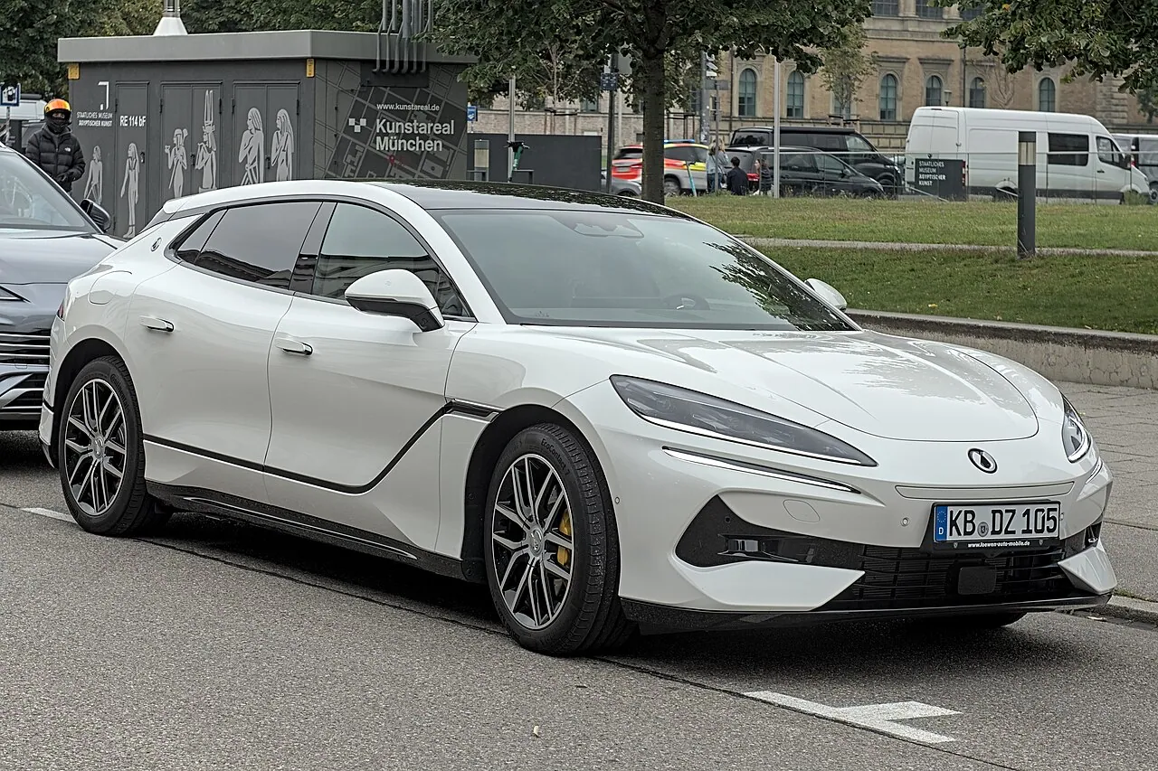 Denza Z9GT EV, extérieur