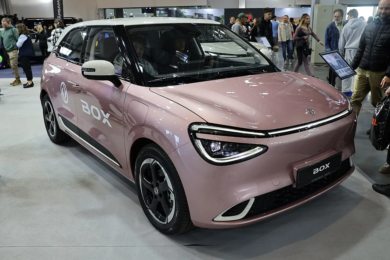 Dongfeng Box, exterieur