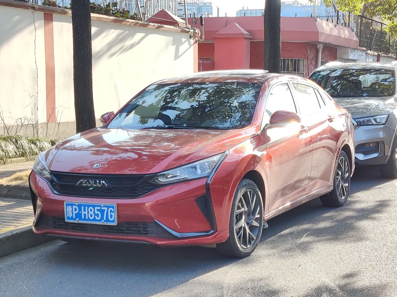 Dongfeng Shine, avant 3/4