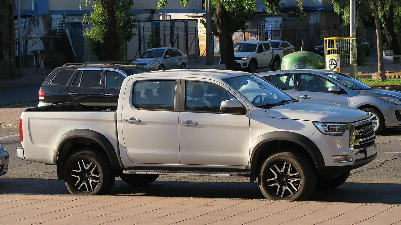 JAC T8, extérieur