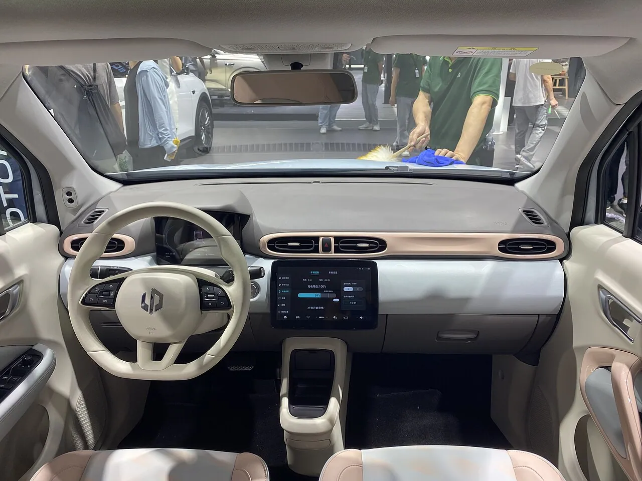 Leapmotor T03, intérieur