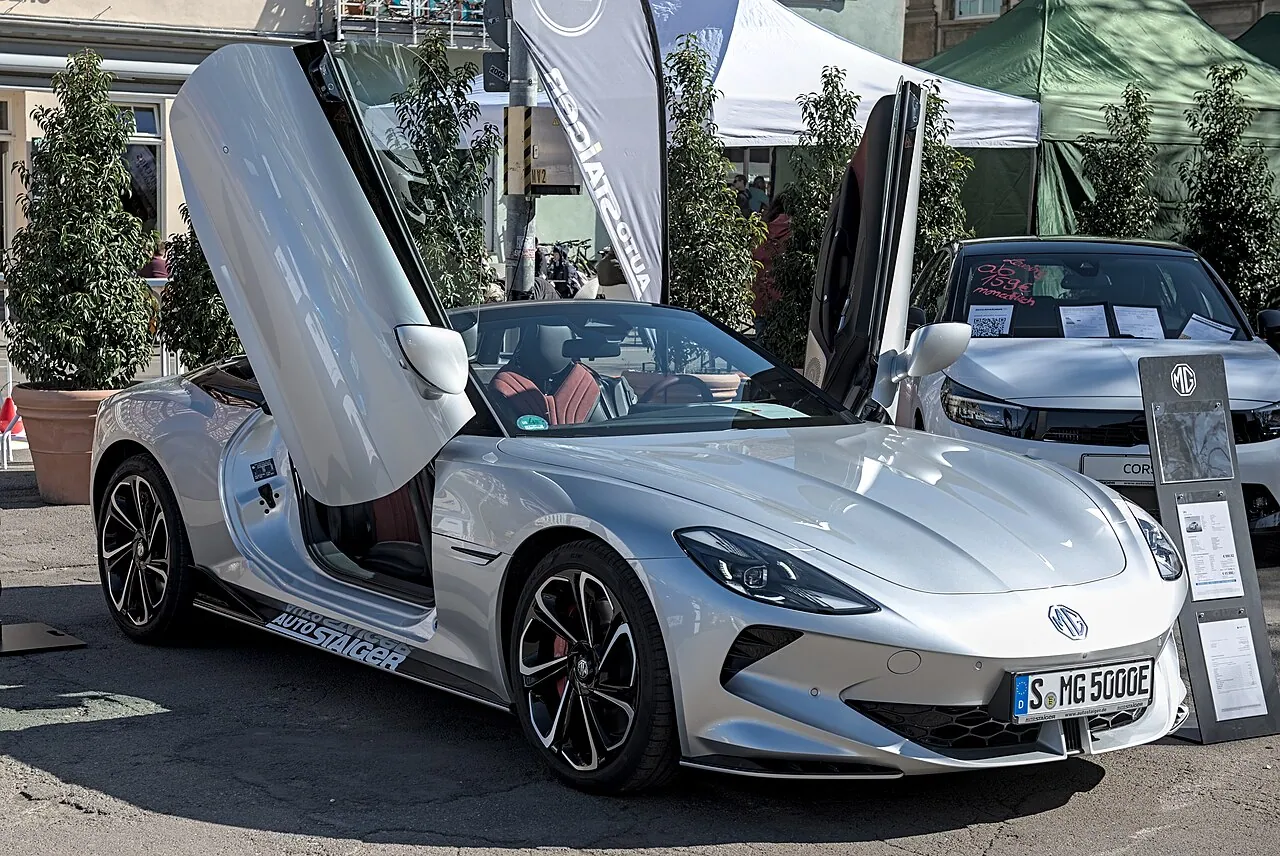 MG Cyberster, extérieur