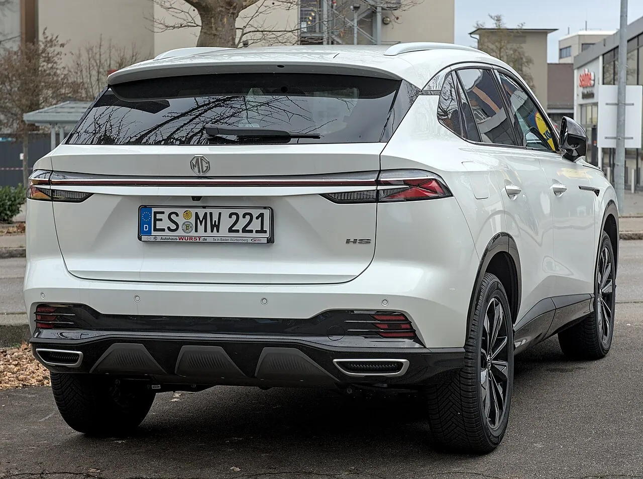 MG HS, extérieur