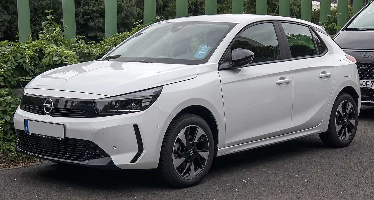 Opel Corsa, avant 3/4