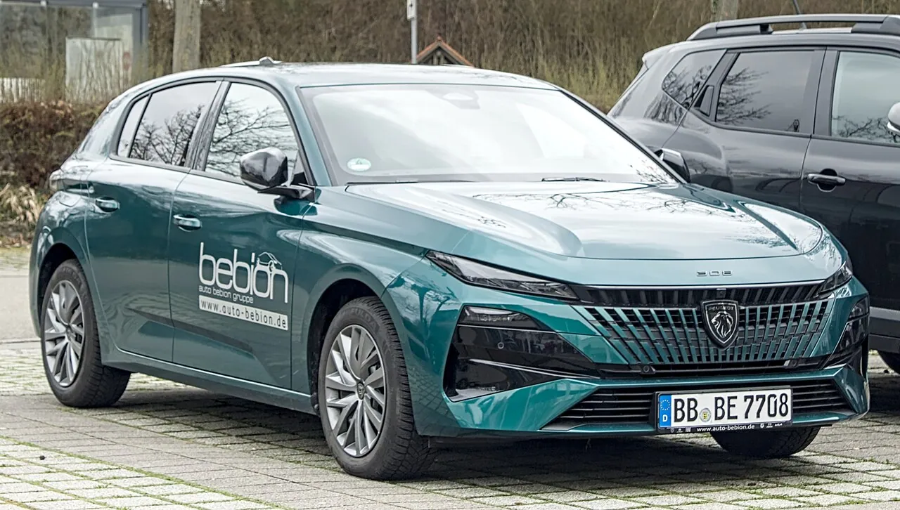 Peugeot 308, avant 3/4