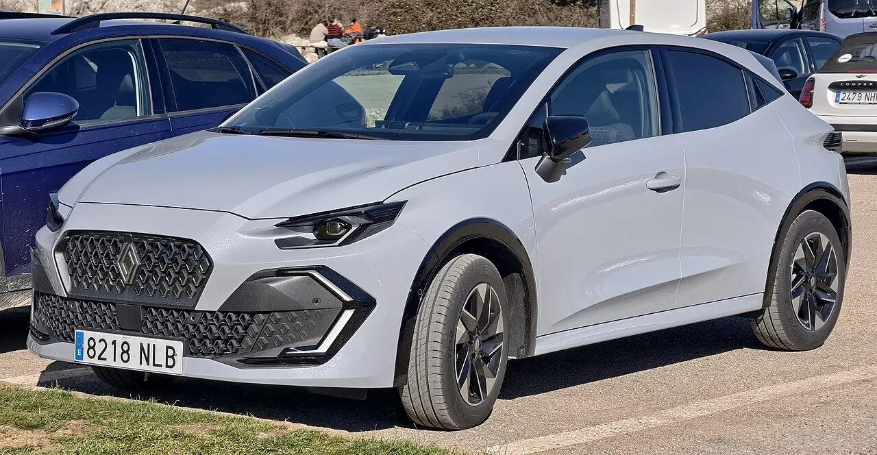 Renault Clio, avant 3/4